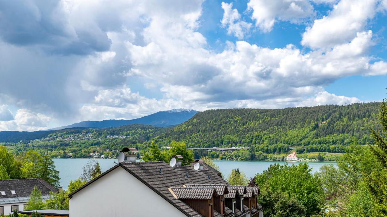 Gaestehaus Genf Velden am Woerthersee Exterior photo