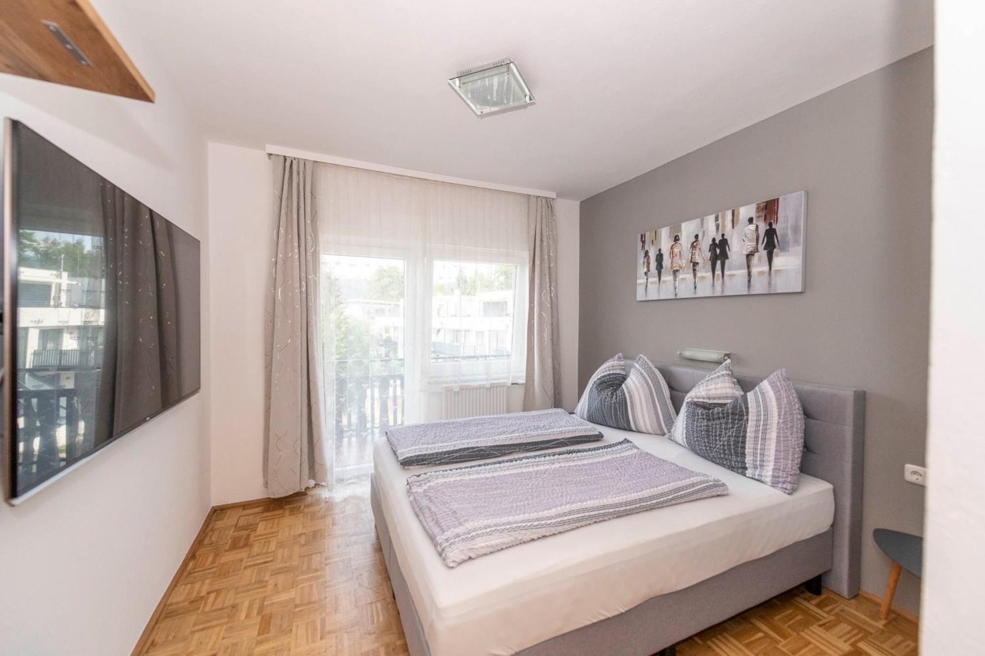Gaestehaus Genf Velden am Woerthersee Room photo