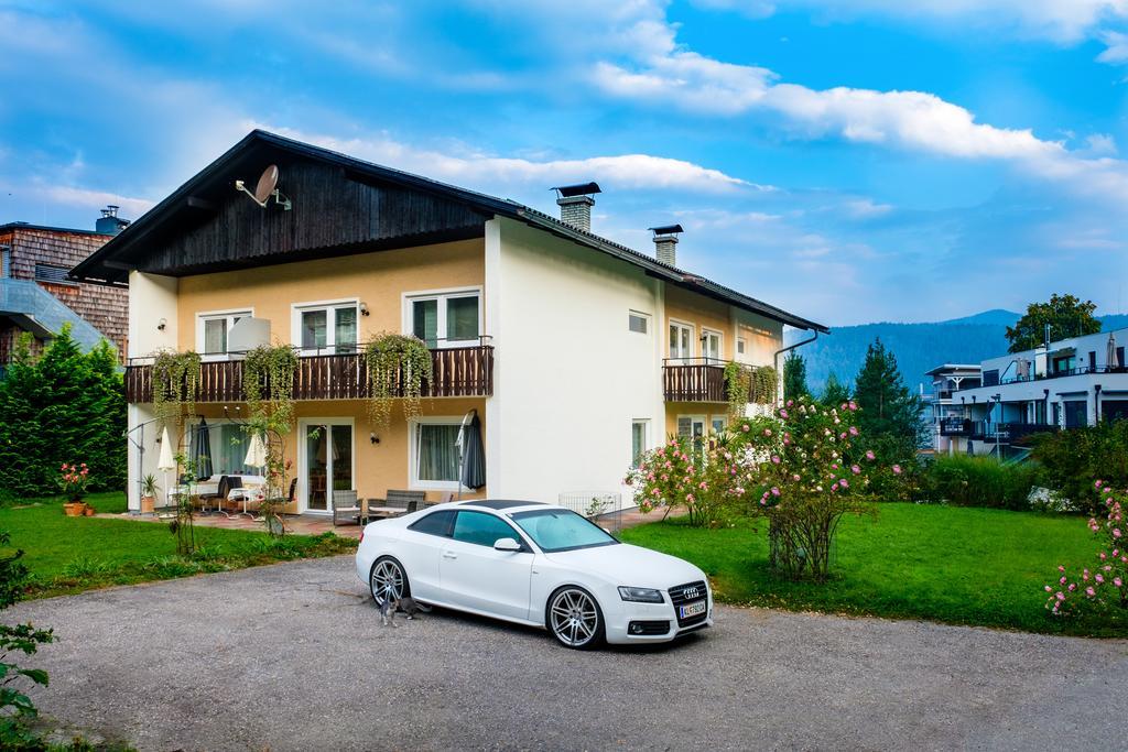 Gaestehaus Genf Velden am Woerthersee Exterior photo